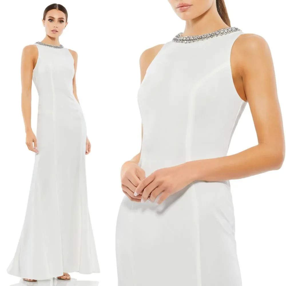 Mac Duggal Ieena NEW White Embellished Neck Sleeveless Crepe Trumpet Gown Size 2